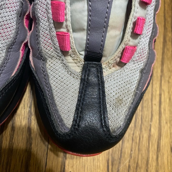 Nike Air Max 95 GS Pink Blast Sneakers - Picture 11 of 12